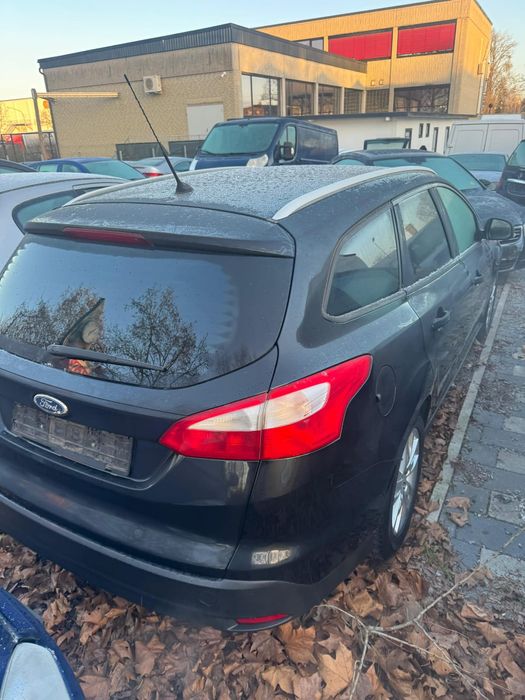 Ford focus 2012 1.6 benzină