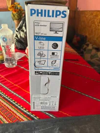 Монитор 18.5" Philips 60Hz