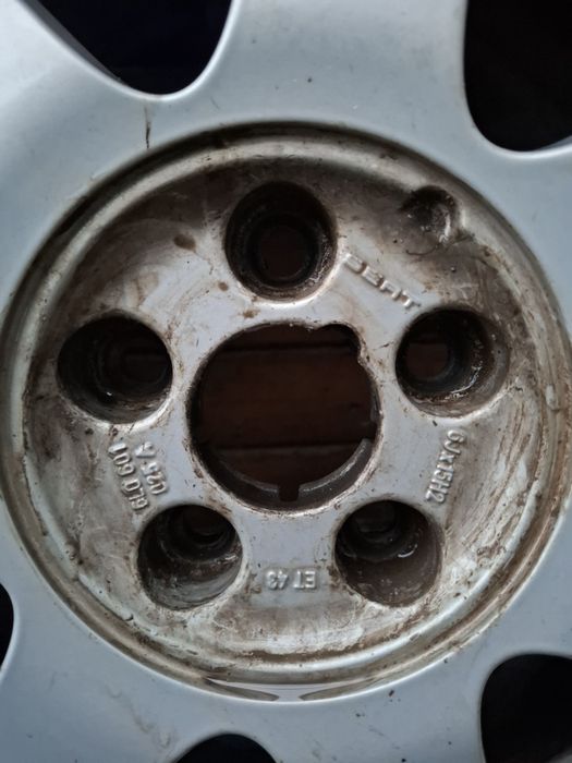 Roti jante+cauciucuri 195/55/R 15, dot 2023 M+S  iarna,seat ,vw, audi,