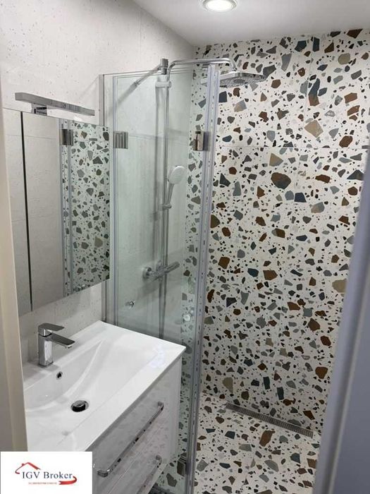 Дава се под наем Двустаен апартамент в София, Лозенец - 70 кв.м за 997.05 € - Снимка #12