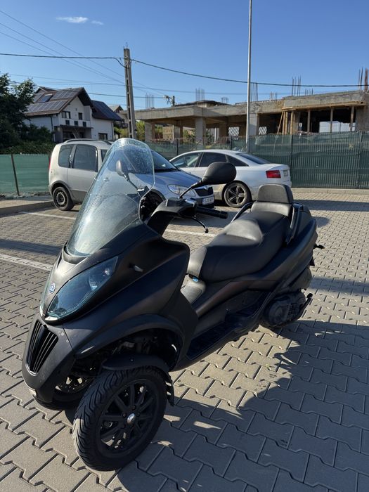 Scuter Piaggio MP3 400 LT / 3 roti / Categ B/L5E