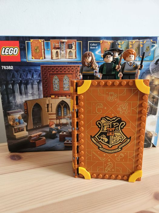 Конструктор LEGO Harry Potter Момент в Hogwarts: час по трансфигурация