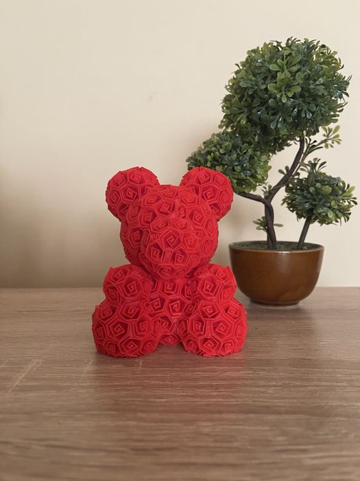 Декоративно мече от рози