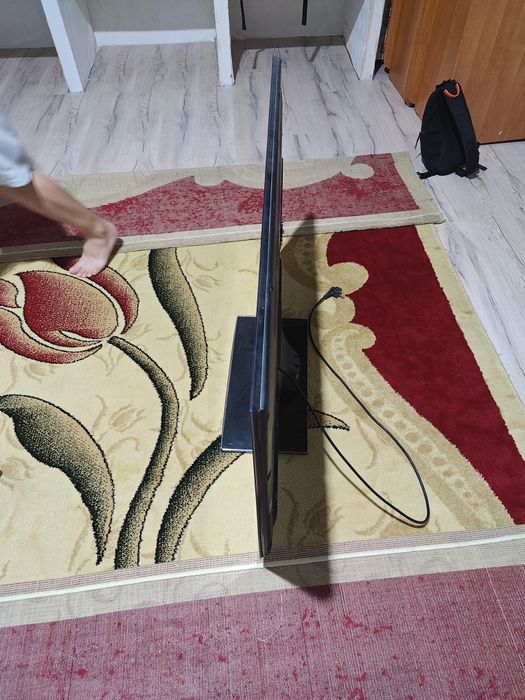 Lg телевизор продам