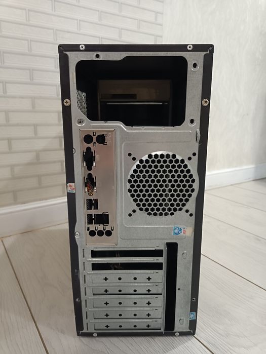 Стильный корпус для пк. Unicode