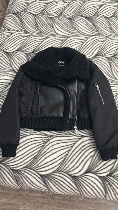 Куртка в идеальном состоянии