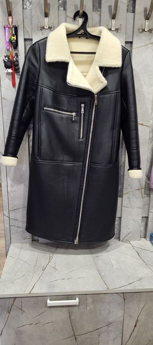 Красивая, женская дубленка !