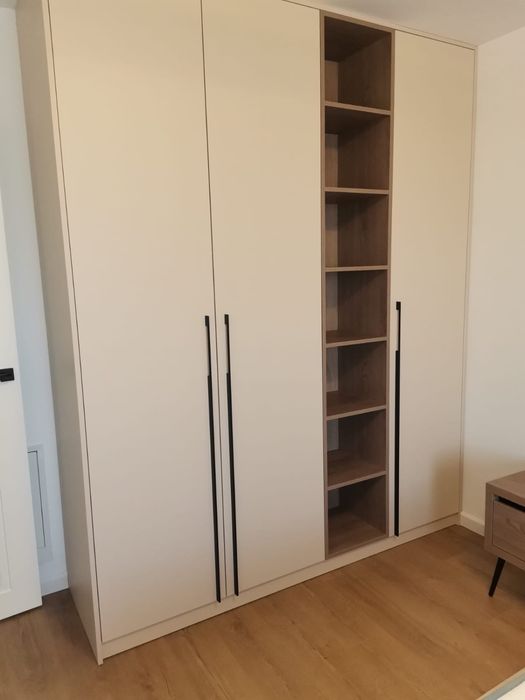 Inchiriez Apartament