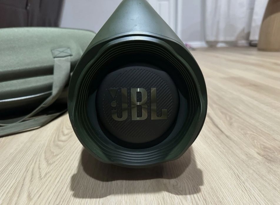 Проадам JBL boombox 2