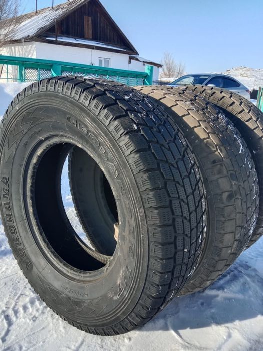 продам покрышки идеал состояние Р16