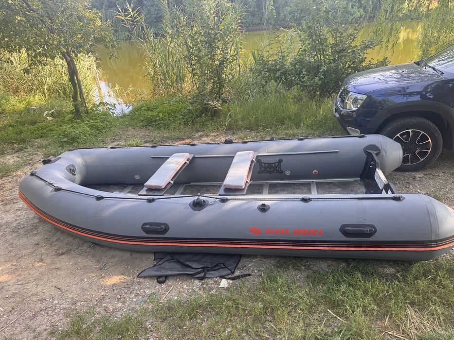 Vand  sau schimb barca Kolibri 400 dsl