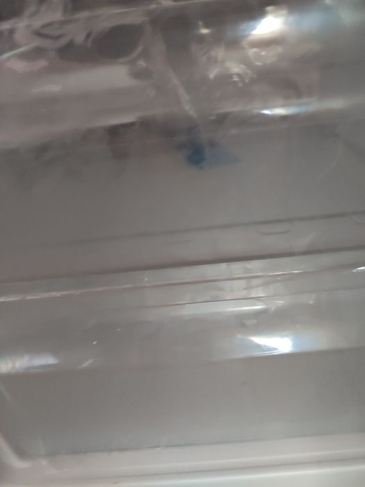 Продам срочно холодильник