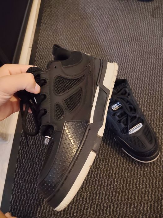 vând adidași LV skate
