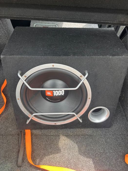 Vând Subwoofer JBL 1000W + stație+ player audio Sony