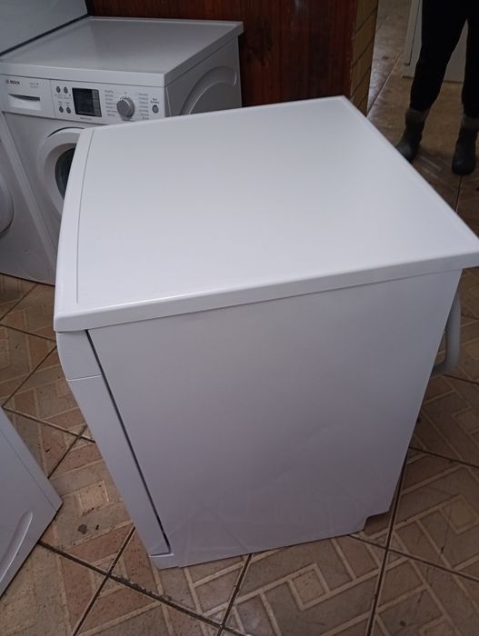 Свободно стояща съдомиялна Бош Bosch Serie 4  A+++ 60см 2години гаранц