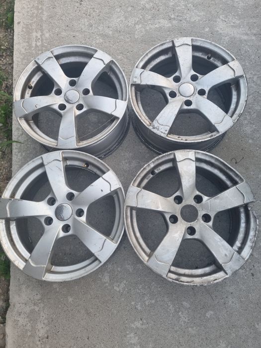 Vând jante pe 16