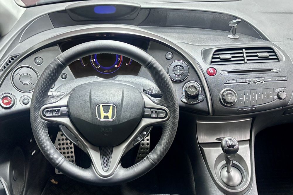 Honda CIVIC 1.4 I-VTEC Benzina 2010 Euro 5 101 CP Înmatriculată Acte la zi + fiscal