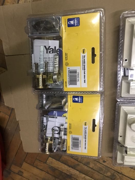 Yala Aplicata cu 3 chei si butuc cu 5 pini Urbis Yale Noi