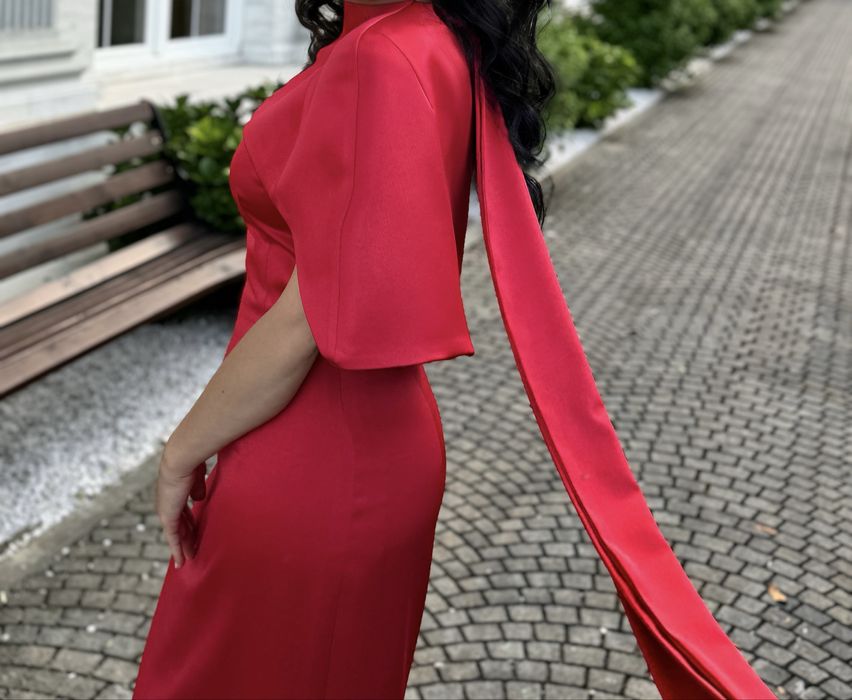Rochie elegantă roșie