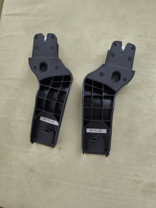 Адаптери за количка Mutsy Evo
За кошчета за кола Maxi-Cosi, Kiddy, Cyb