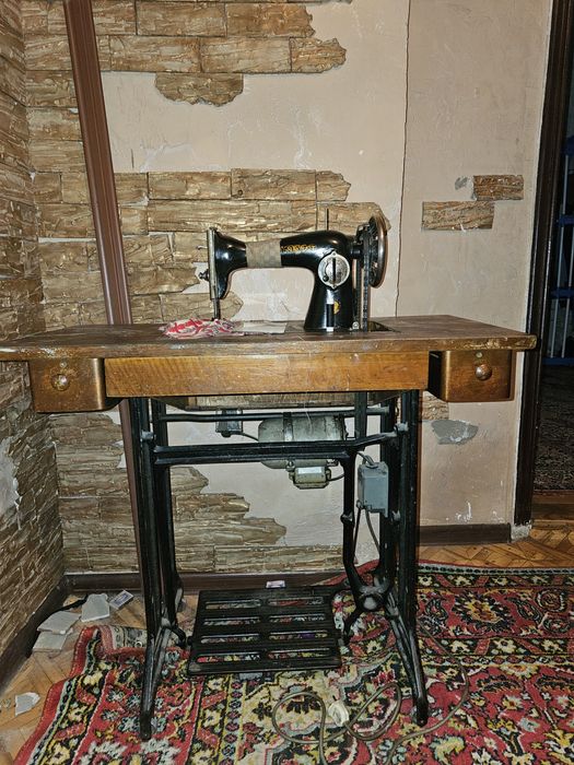 Швейная машина ПМЗ