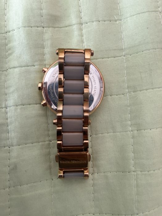 Часовник Michael Kors