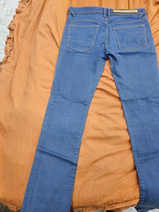 Мъжки дънки на Зара