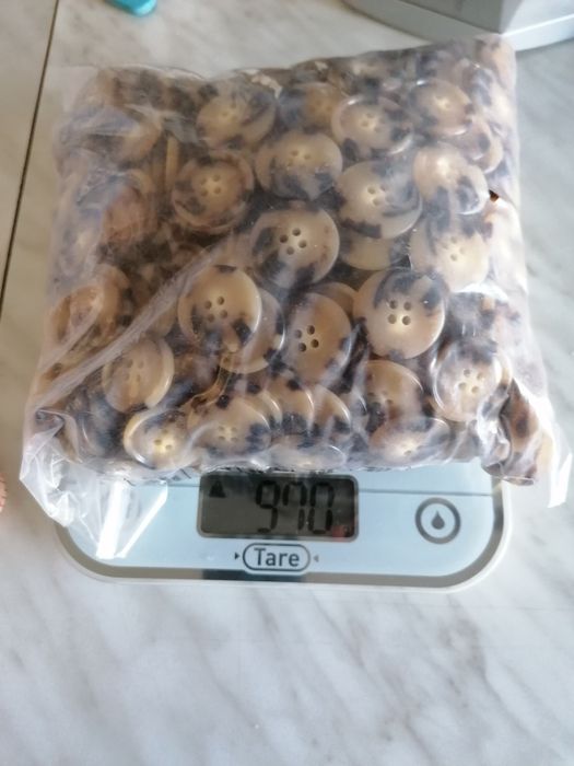 Nasturi plastic pentru hend made.