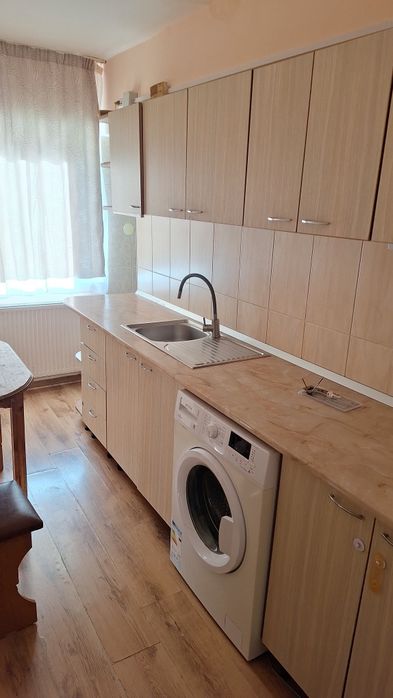 Inchiriez garsoniera in Mioveni la parter