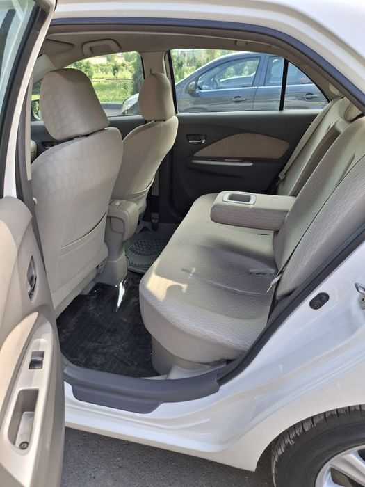 Продам Toyota Yaris 1.5 а/т 2008 года.