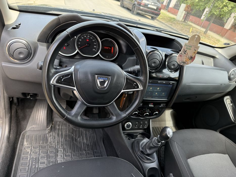 Vand Dacia Duster 2017 Black Shadow 4x4 1.5dci EURO 6 fara Adblue