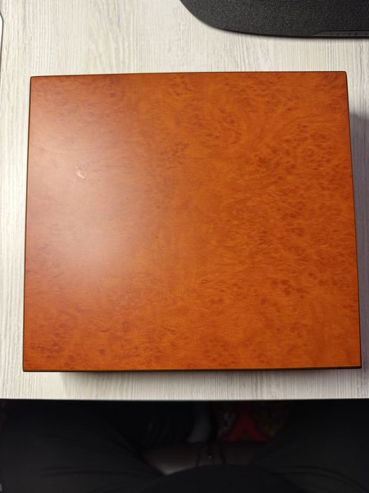 Хьюмидор из Кедрового дерева с гигрометром и увлажнит-м.