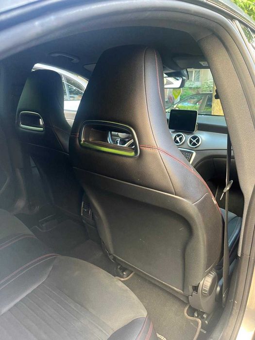 autoturism mercedes benz CLA180