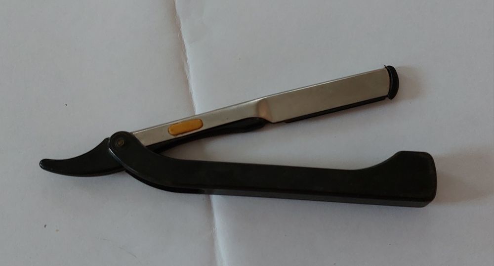 Опасная бритва со сменным лезвием