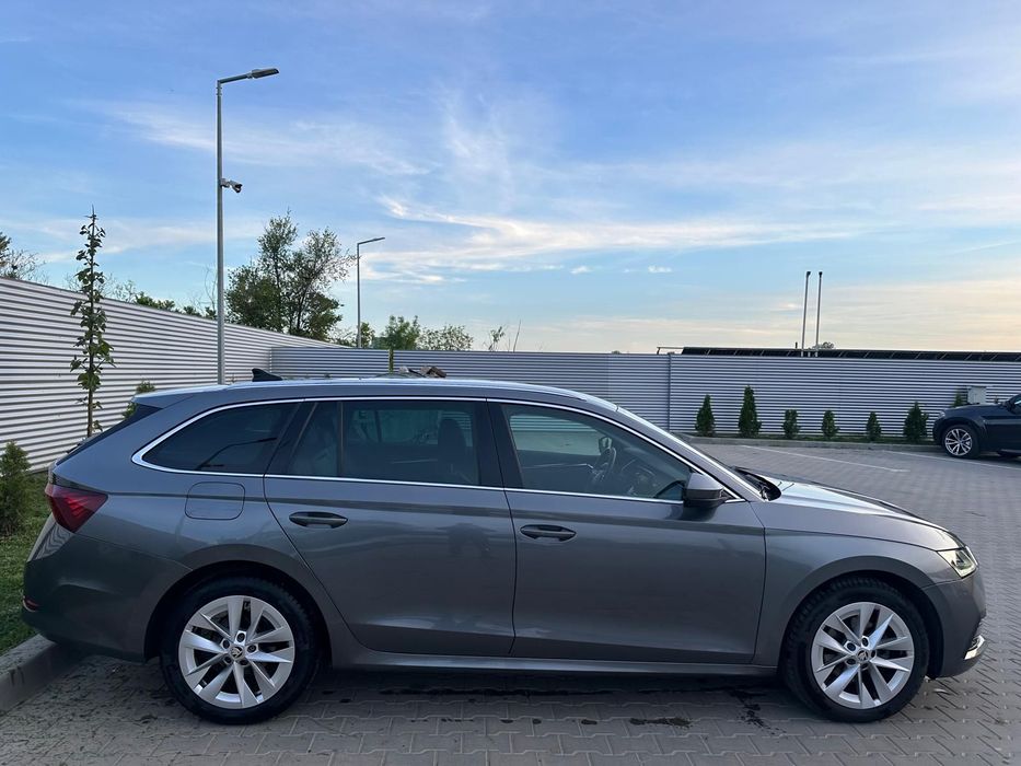 SKODA Octavia 2022 — imagine 5