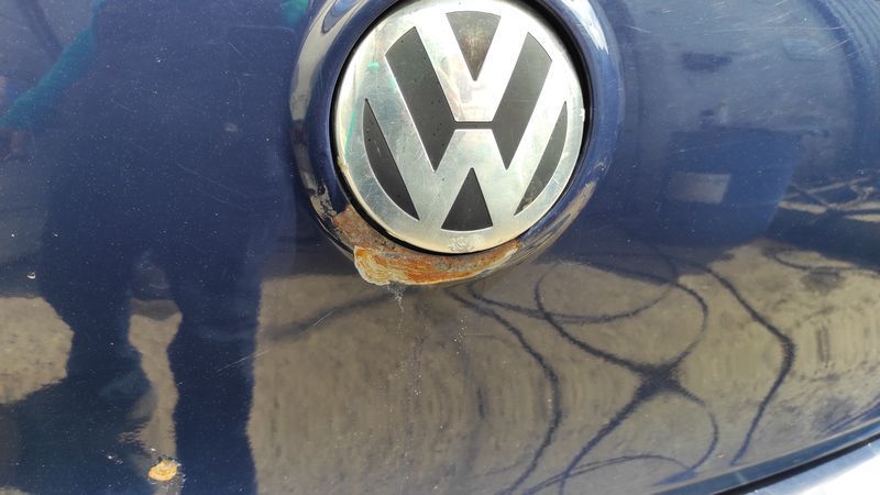 Hayon Haion Portbagaj Dezechipat cu Luneta Geam Sticla VW Golf 5 Hatchback 2004 - 2008 Culoare LA5G