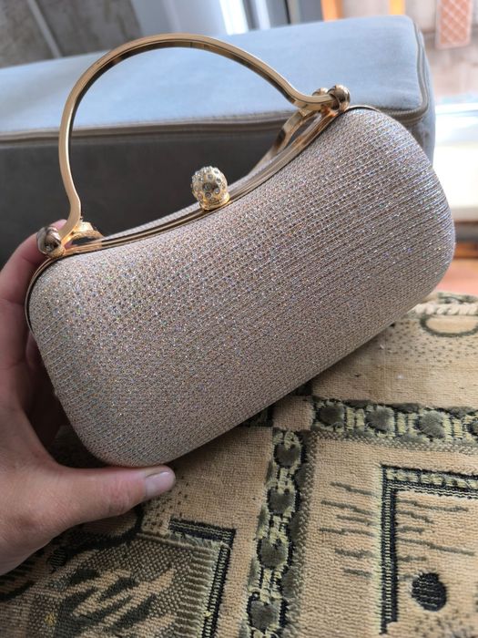 Продам новый клатч