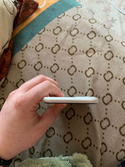 Айфон 11 в хорошем сост