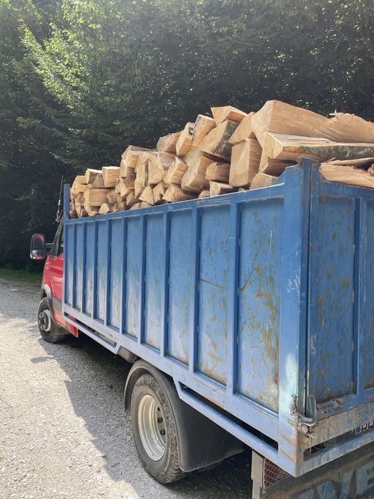 Lemne de foc 5,5 metri sterii la 1800 de lei