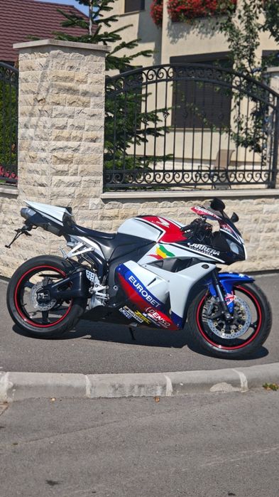 Honda cbr600rr pc40 facelift 2009 top