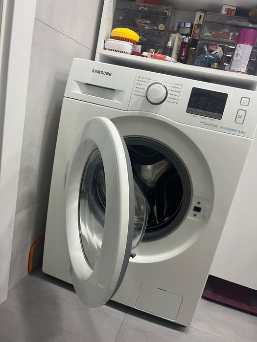 Mașină de spălat Samsung Eco Bubble Slim