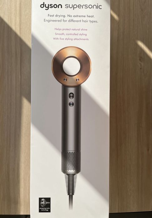 Dyson Supersonic HD08 nou