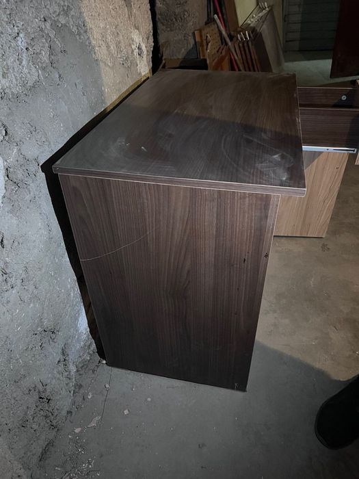 Бюро за детска стая