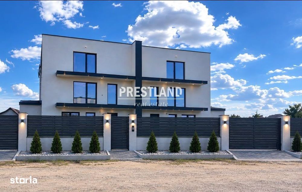 Casă pretabilă pentru 2 familii cu teren 434 mp.