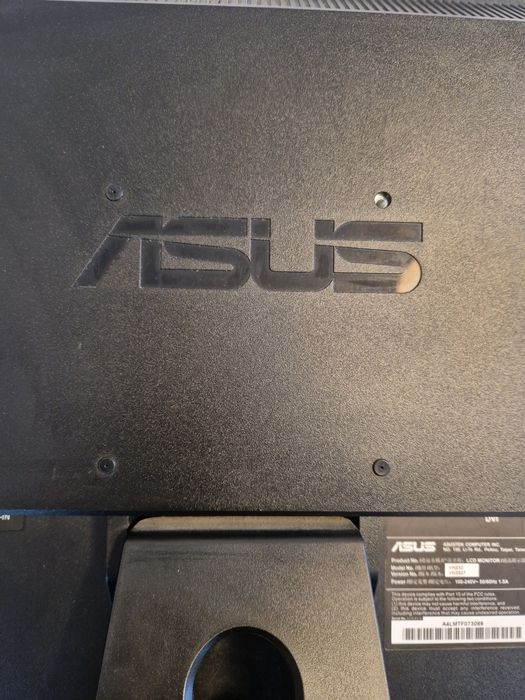 Monitor Asus 23" Full HD (vga inclus)