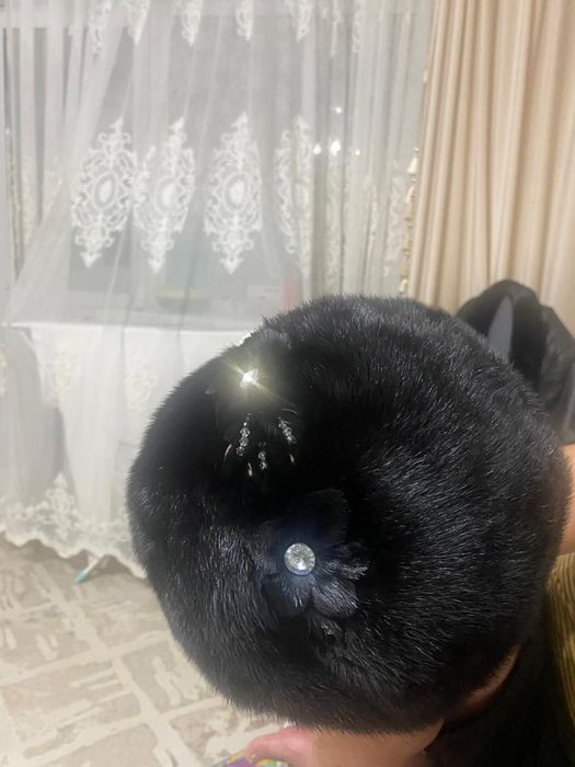 Продажу норковую шапку