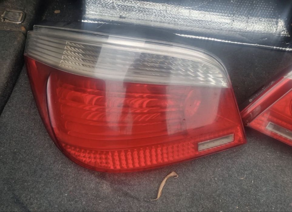 Vând set complet stopuri spate pentru BMW Seria 5 E60
