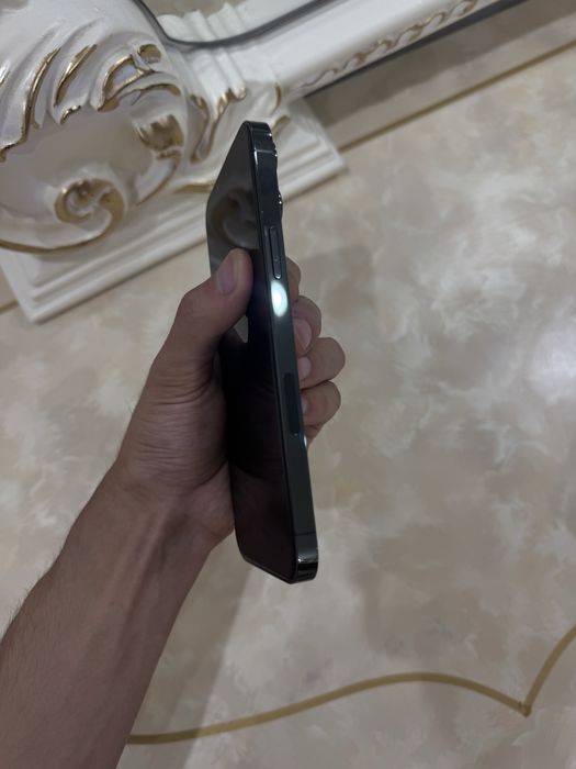Pachti yengi iPhone 13 Pro max sotiladi