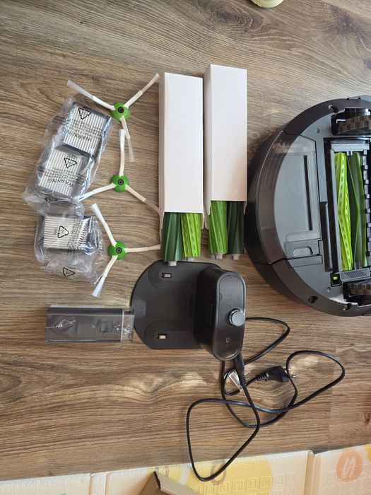 Прахосмукачка робот IROBOT ROOMBA  E5
