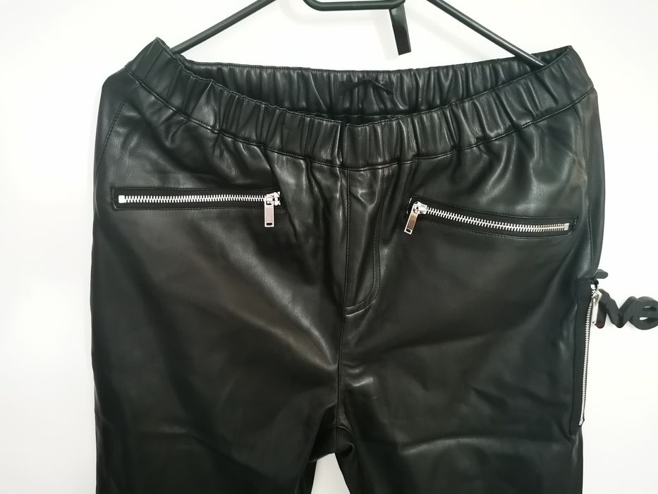 Pantaloni imitație piele, L